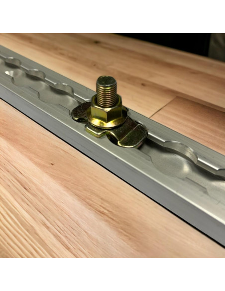 PION HAUTEUR FILETAGE 23 MM (POUR RAIL AERO)