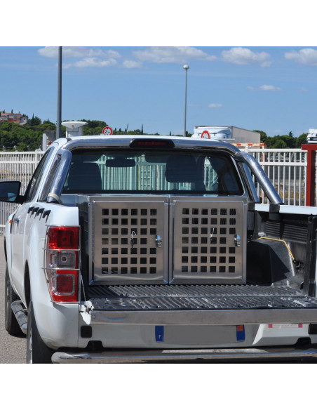 COFFRE ALUMINIUM POUR TRANSPORT DE CHIEN 500 X 850 X 550 MM.