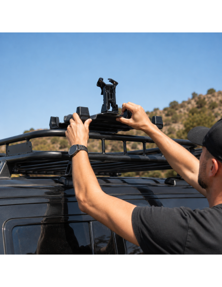 SYSTÈME DE FIXATION SUR GALERIE COFFRE ROADCARGO 72L