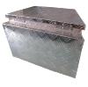Coffre aluminium trapèze 95L Dimensions 720/400 x 380 x 460 mm 